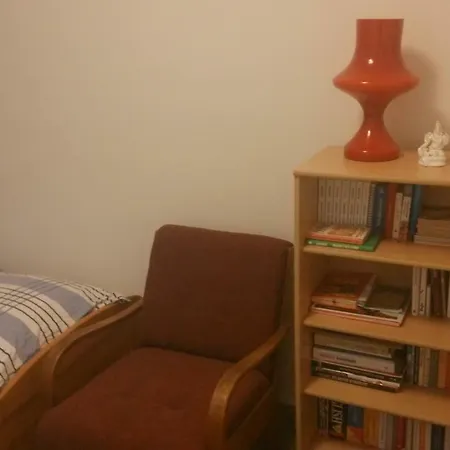 Pokoj S Internetem Pro Studijni A Pracovni Pobyt منزل للإقامة Valašské Meziříčí